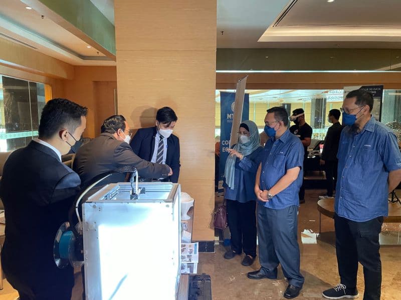 3D Gens 3D scanner and printer display at MTDC Road to Growth exhibition