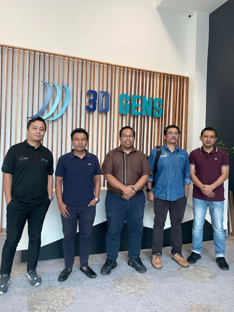 3D Gens showcasing technology to STDC and Feiran Technology visitors