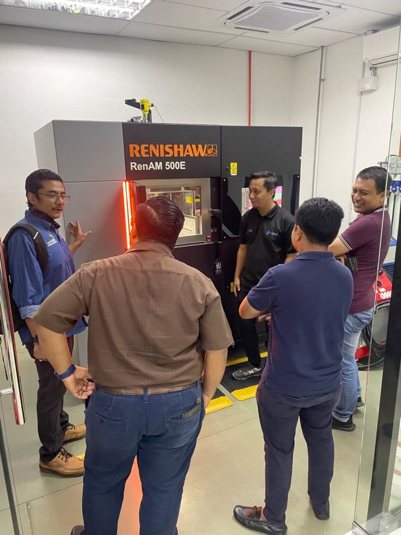 A visit from STDC (Selangor Technical Skills & Development Centre) and Feiran Technology Sdn Bhd. Lo