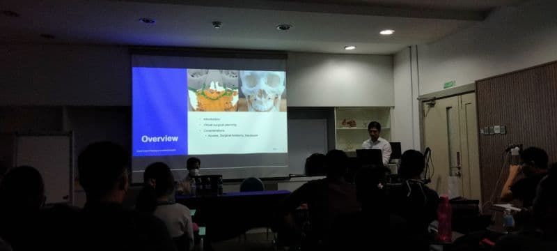 Workshop participants learning 3D surgical simulation at Fakulti Pergigian UKM