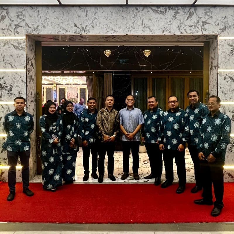 3D Gens team in matching teal batik attire at the Festival Museum Malaysia Appreciation & Networking Night