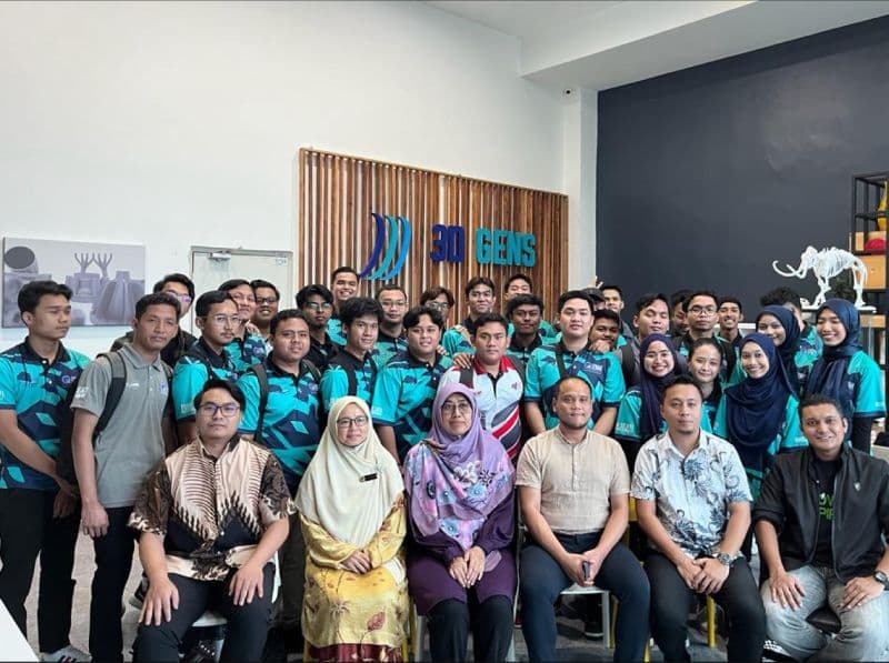 Full house today 🤩 future engineers. Step into the realm of digital manufacturing with 3D Gens. Make