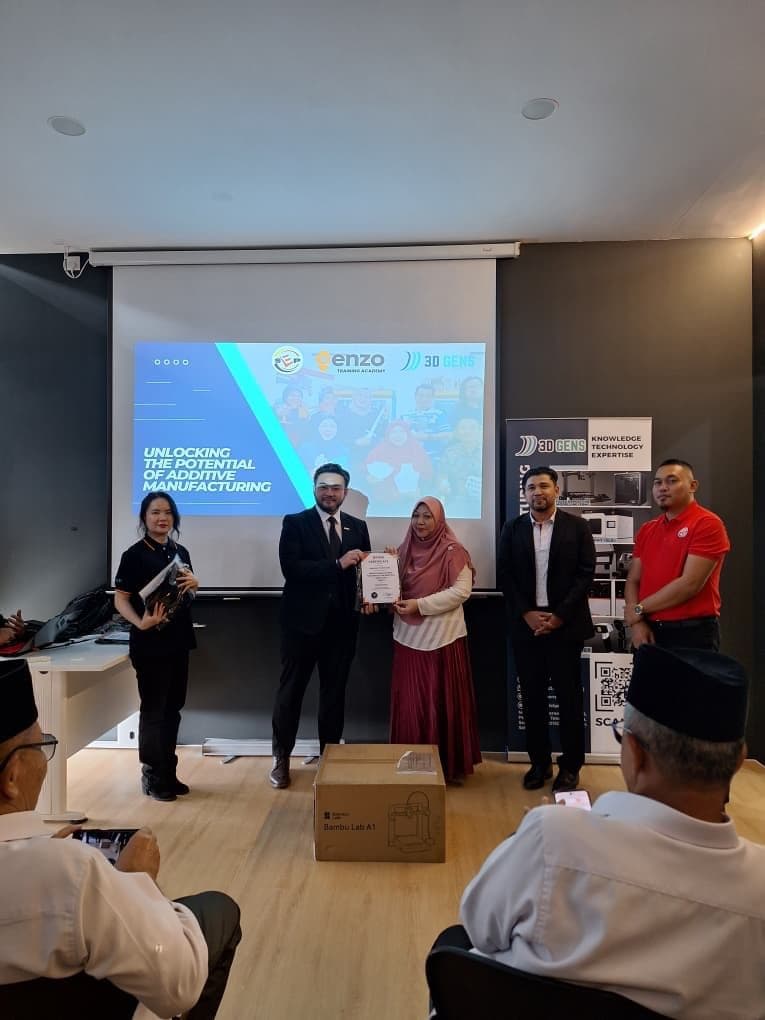 Another Batch Completes 3D Printing Course at 3D Printing Centre Kuching, Sarawak